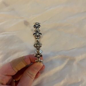 BRIGHTON Floral Bangle (silver)